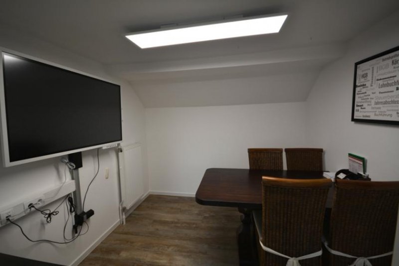 Papenburg * Büro oder Praxis beides möglich mit Parkplätze * Gewerbe mieten