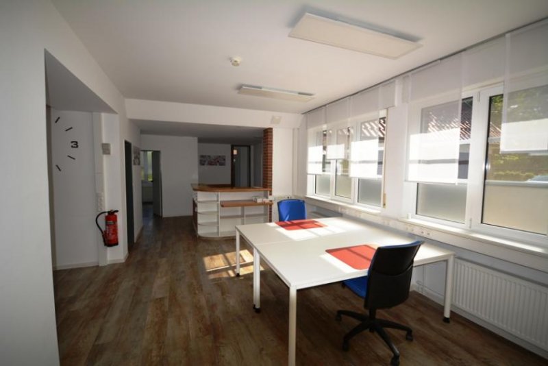 Papenburg * Büro oder Praxis beides möglich mit Parkplätze * Gewerbe mieten