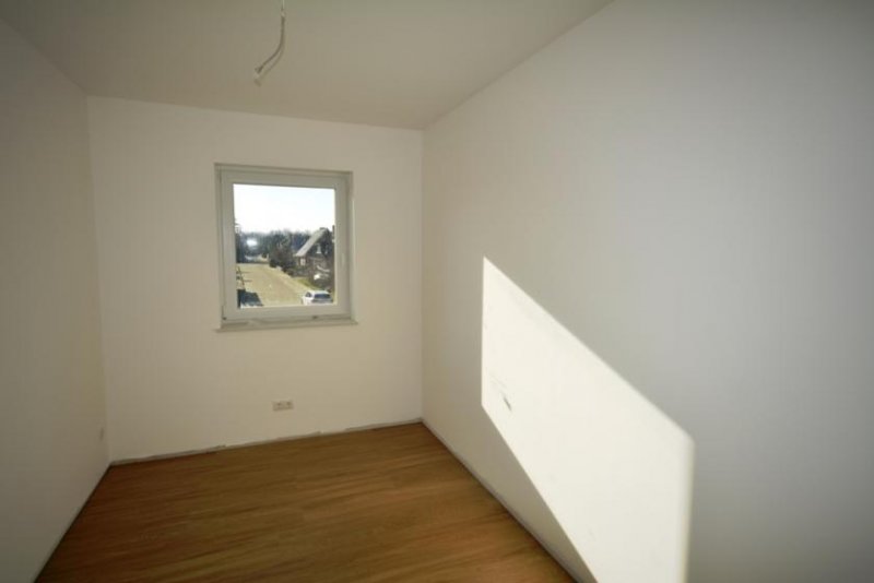 Papenburg * Neuwertig, Dachgeschoss, Untenende * Wohnung mieten
