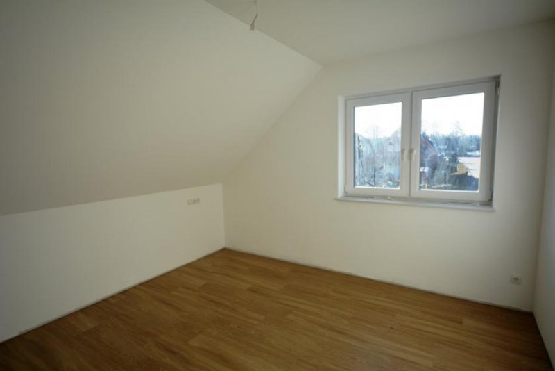 Papenburg * Neuwertig, Dachgeschoss, Untenende * Wohnung mieten