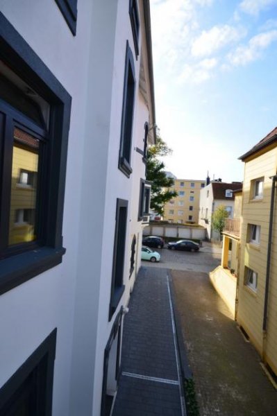 Bremerhaven "An der Allee" Helle Stadtvillawohnung mit Fussbodenheizung Wohnung mieten