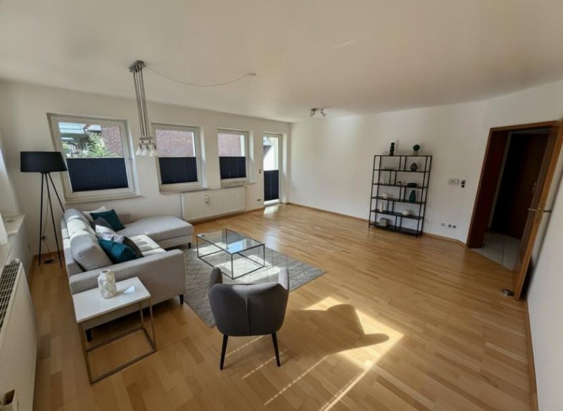 Neustadt am Rübenberge Perfekt für Paare und kleine Familien: 3 Zi. mit Balkon und Garage Wohnung mieten