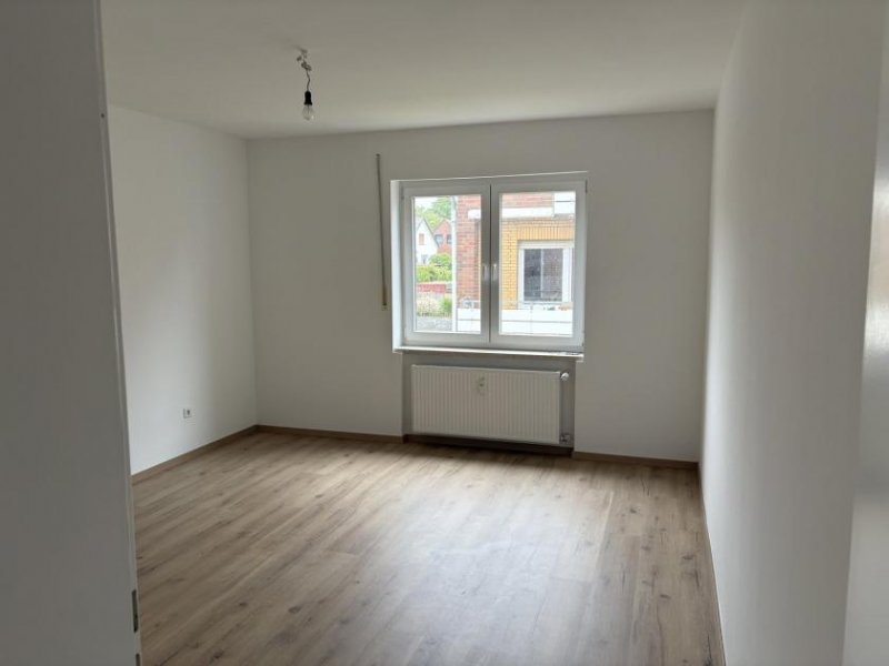 Hagenburg Viel Platz zum Wohlfühlen - 4-Zi.Wohnung mit Balkon Wohnung mieten