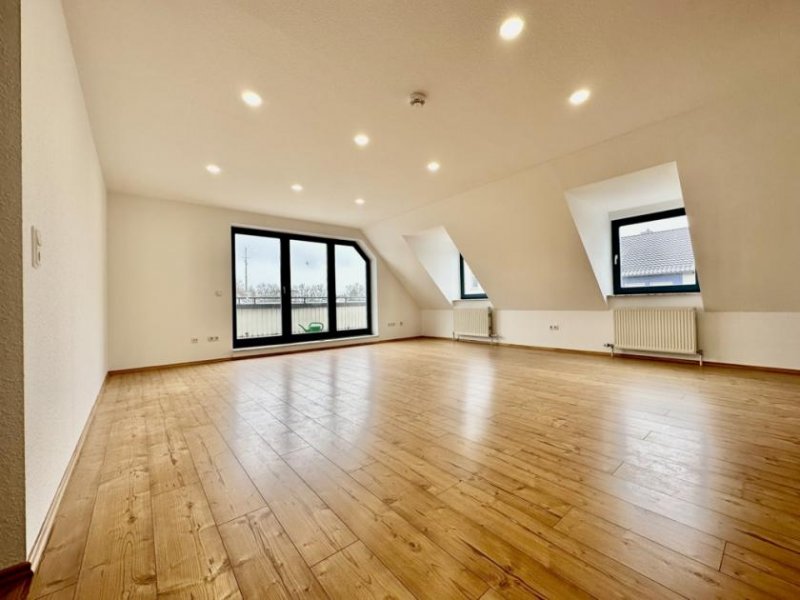 Hameln Umfangreich sanierte Maisonette-Wohnung mit Dachterrasse und Tiefgarage Wohnung mieten