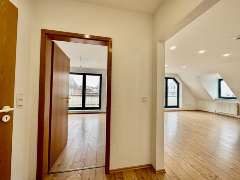 Hameln Umfangreich sanierte Maisonette-Wohnung mit Dachterrasse und Tiefgarage Wohnung mieten