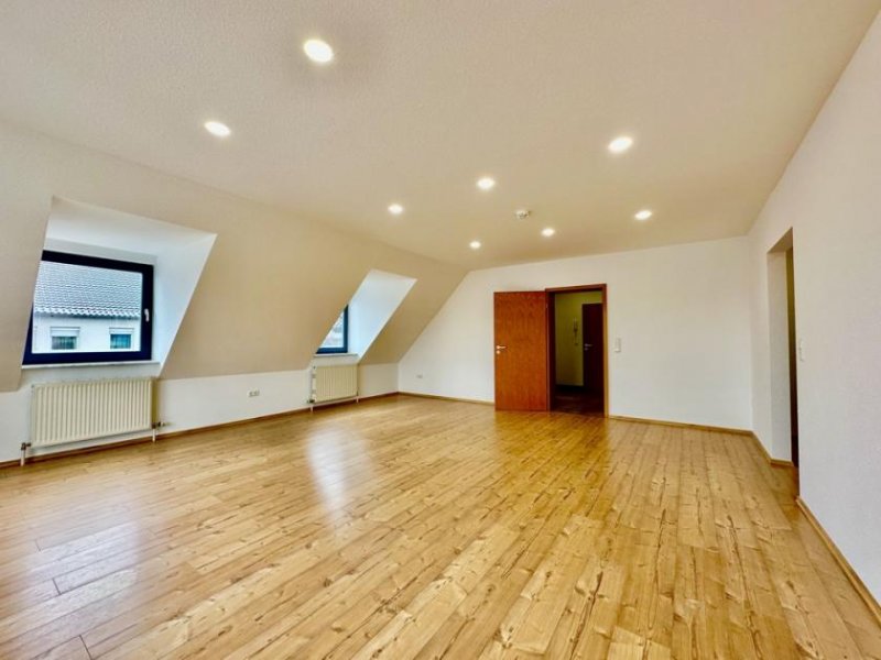 Hameln Umfangreich sanierte Maisonette-Wohnung mit Dachterrasse und Tiefgarage Wohnung mieten