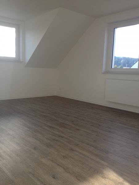 Hameln Barrierearme helldurchflutete 2 Zimmer Dachgeschoßwohnung Wohnung mieten