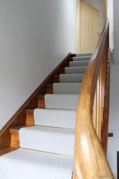 Hessisch Oldendorf Für frisch Verliebte - neu renovierte Dachgeschosswohnung Wohnung mieten