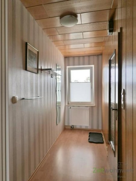 Kassel (EF1258_M) Kassel-Stadt: Philippinenhof/Warteberg, ruhige möblierte Wohnung mit Holzvertäfelung und Balkon Wohnung mieten