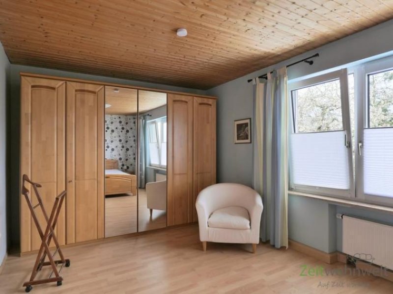 Kassel (EF1258_M) Kassel-Stadt: Philippinenhof/Warteberg, ruhige möblierte Wohnung mit Holzvertäfelung und Balkon Wohnung mieten