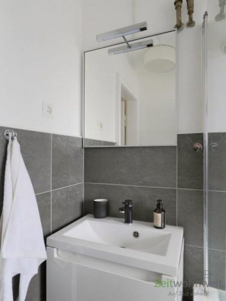 Kassel (EF1219_M) Kassel-Stadt: Kirchditmold, moderne möblierte Dachgeschosswohnung in einer ruhigen Wohnsiedlung Wohnung mieten