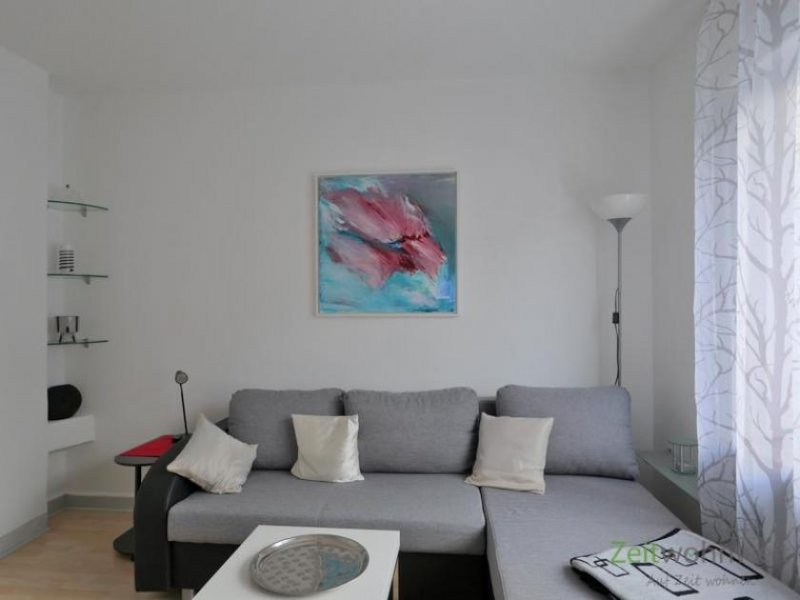 Kassel (EF1198_M) Kassel-Stadt: Oberzwehren, möblierte Wohnung mit Balkon und kleinem Esszimmer Wohnung mieten