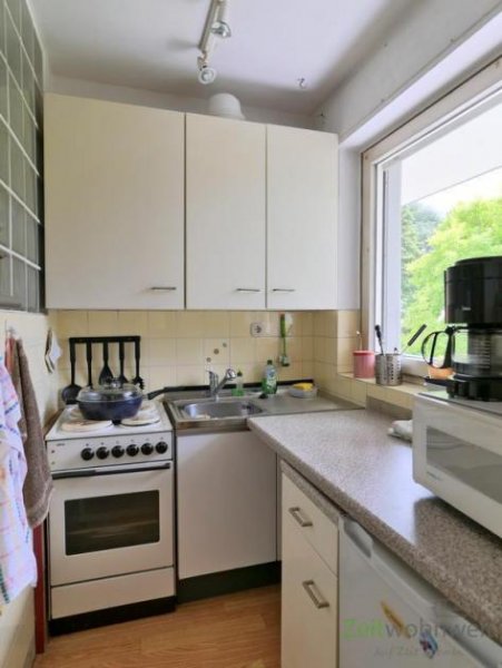 Kassel (EF1280_M) Kassel-Stadt: Niederzwehren, preiswerte möblierte 2-Zimmer Wohnung mit sonnigem Balkon Wohnung mieten