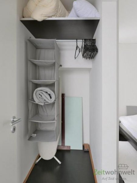 Kassel (EF1353_M) Kassel-Stadt: Niederzwehren, neu möbliertes Apartment mit Dachbalkon in ruhiger Lage, PKW-Stellplatz Wohnung mieten
