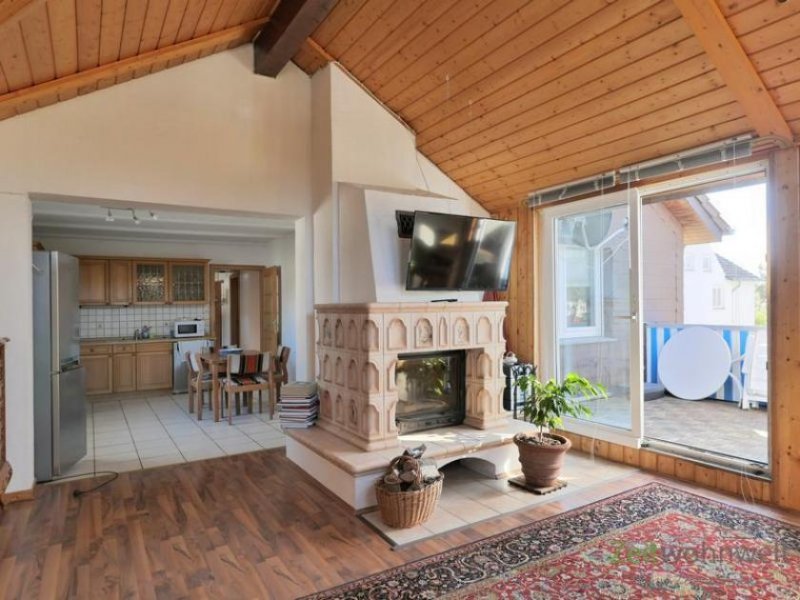 Baunatal (EF1302_M) Kassel-Landkreis: Baunatal, möblierte 4-Zimmer-Wohnung mit Parkett, Balkon und XXL-Wohnzimmer Wohnung mieten