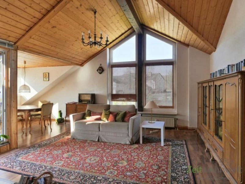 Baunatal (EF1302_M) Kassel-Landkreis: Baunatal, möblierte 4-Zimmer-Wohnung mit Parkett, Balkon und XXL-Wohnzimmer Wohnung mieten