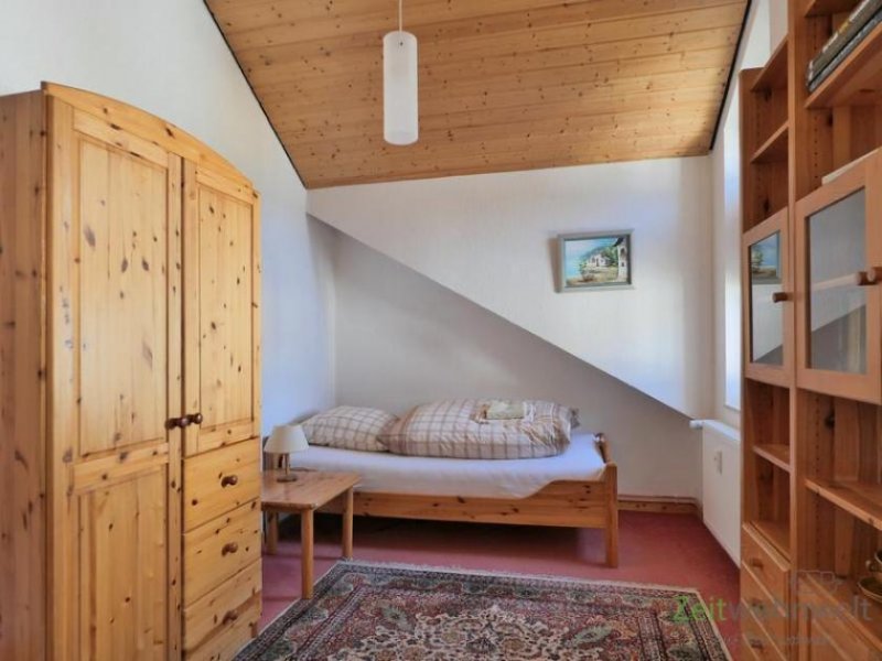 Baunatal (EF1302_M) Kassel-Landkreis: Baunatal, möblierte 4-Zimmer-Wohnung mit Parkett, Balkon und XXL-Wohnzimmer Wohnung mieten