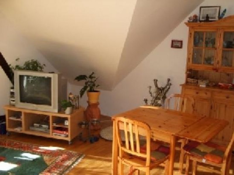 Staufenberg *** Traumhaft schöne und geräumige 4-Zimmer-Wohnung mit Sonnen-Balkon in Spiekershausen! Wohnung mieten