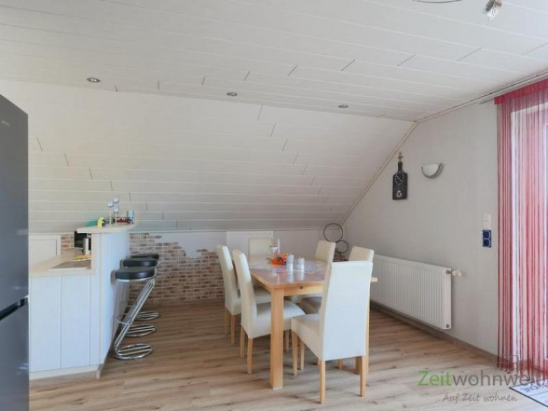 Fulda (EF1292_M) Fulda: Zell, große möblierte Wohnung mit Dusche, Wanne, Balkon, PKW-Stellplatz und Reinigung Wohnung mieten