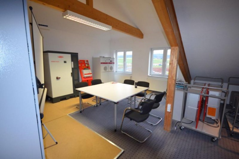 Neuhof (Landkreis Fulda) Schöne Büroräume auch als Ausstellungsfläche nutzbar Gewerbe mieten