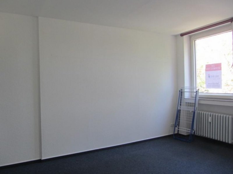 Holzminden 1-Zimmer in 3er-WG mit neuwertigem Duschbad und EBK im Stadtzentrum Wohnung mieten