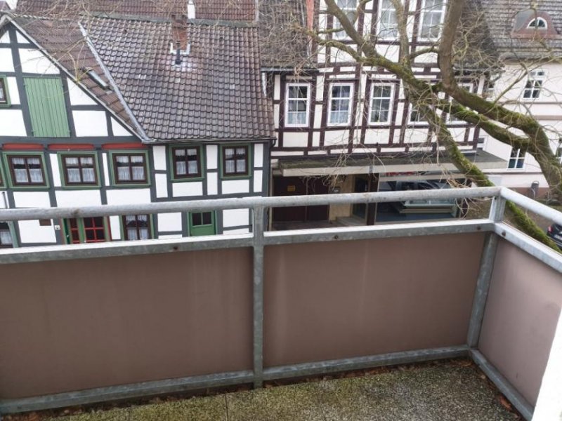 Holzminden 1-Zimmer-Mietwohnung mit kleinem Balkon und Autoabstellplatz - Stadtzentrum Wohnung mieten