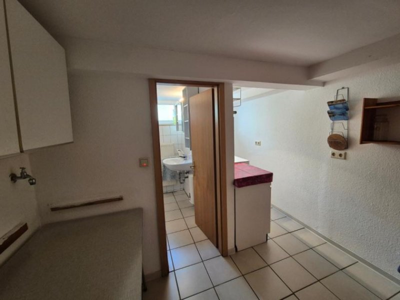 Holzminden 2-Zimmer-Mietwohnung im Souterrain - nähe Kaserne in Holzminden Wohnung mieten