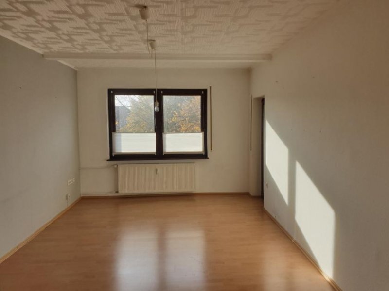 Holzminden 2-Zimmer-Mietwohnung mit Balkon, nähe Stiebel Eltron Wohnung mieten