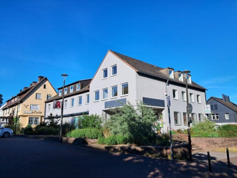 Holzminden 3-Zimmer-Mietwohnung in Holzminden/Neuhaus zu vermieten - Komplett renoviert/teilsaniert in 2025 Wohnung mieten