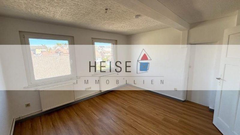 Holzminden 4-Zimmer-Dachgeschosswohnung in ruhiger Wohnlage Wohnung mieten