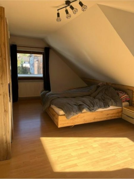 Holzminden 4-Zimmer-Mietwohnung mit Balkon, nähe Bahnhof Wohnung mieten
