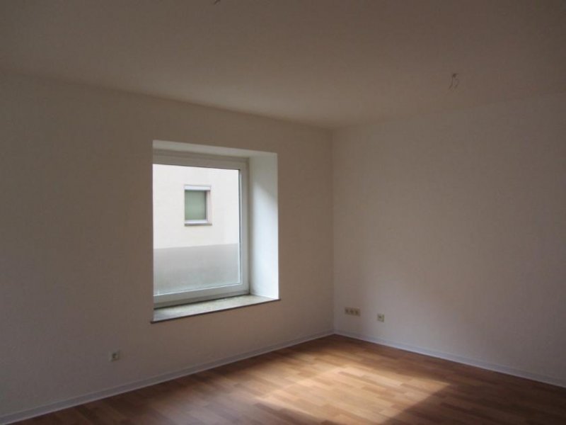 Holzminden 4-Zimmer-Mietwohnung mit Balkon in Holzminden zu vermieten Wohnung mieten