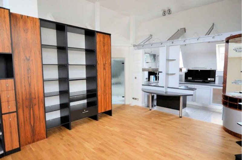 Holzminden Individuelle Architektenwohnung mit Balkon und Markeneinbauküche in Holzminden - stadtnahe Wohnlage Wohnung mieten