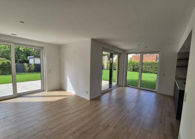 Holzminden Neubauwohnung mit überdachter Terrasse, Einbauküche und Garage Wohnung mieten