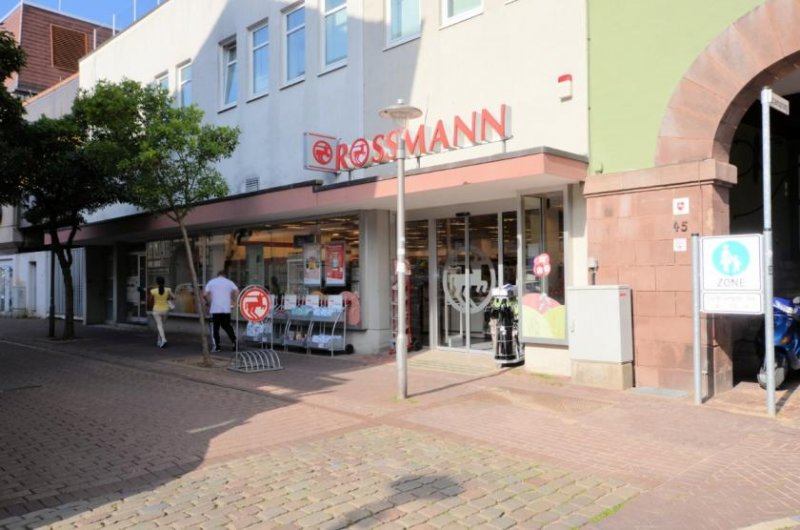 Holzminden Repräsentatives Ladenlokal/Austellungsraum/Bürofläche in der Innenstadt zu vermieten! Gewerbe mieten