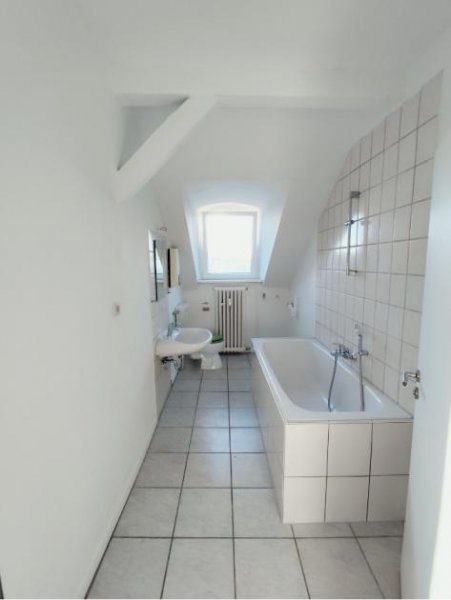 Höxter Dachgeschosswohnung in Höxter/Ottbergen zu vermieten Wohnung mieten