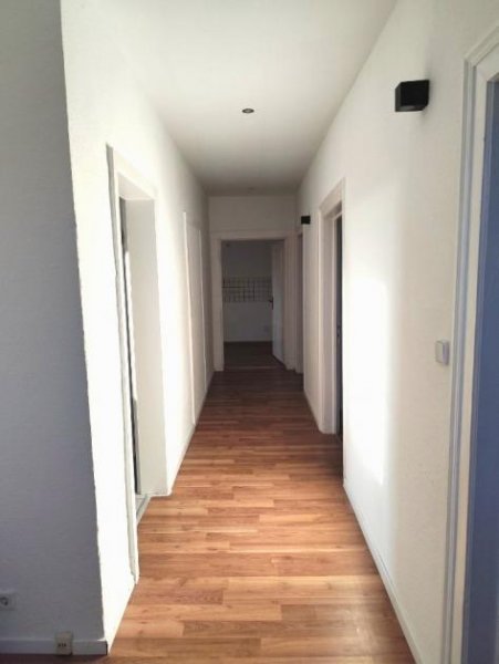 Höxter Dachgeschosswohnung in Höxter/Ottbergen zu vermieten Wohnung mieten
