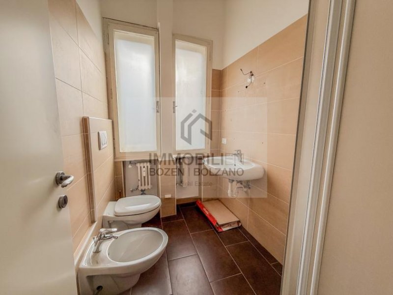 Bozen Büro in bester Zentrumslage zu vermieten Gewerbe mieten