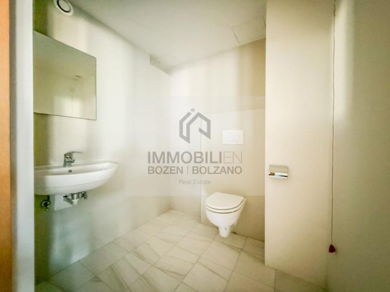 Bozen Büro in Bozen Süd zu vermieten Gewerbe mieten