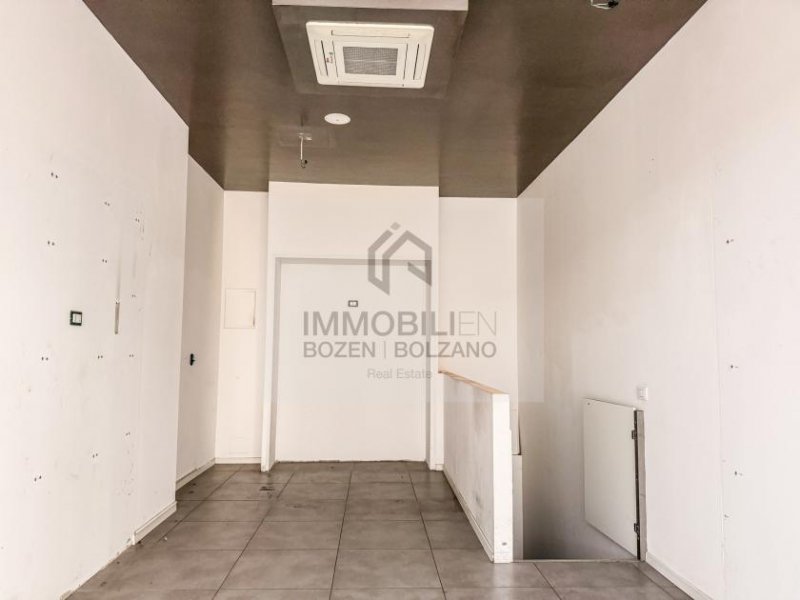 Bozen Geschäftslokal in strategischer Lage im Zentrum zu vermieten Gewerbe mieten