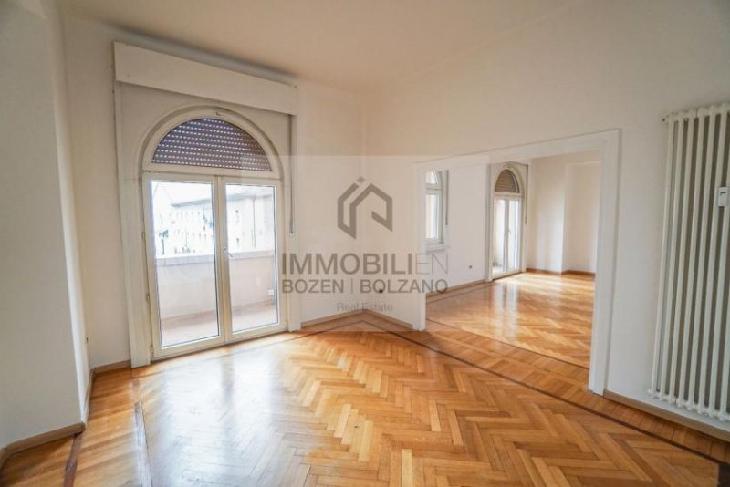 Bozen Große Wohnung im Zentrum zu vermieten Wohnung mieten