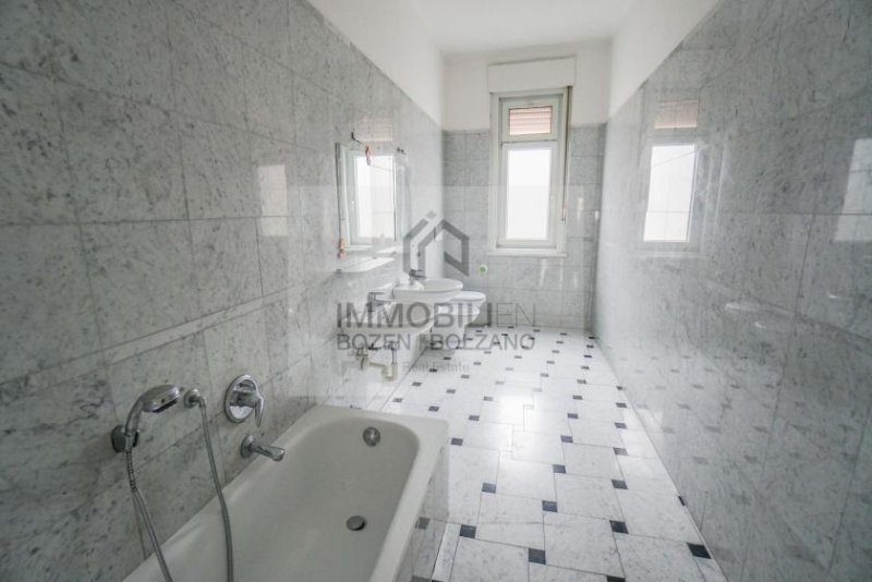 Bozen Große Wohnung im Zentrum zu vermieten Wohnung mieten