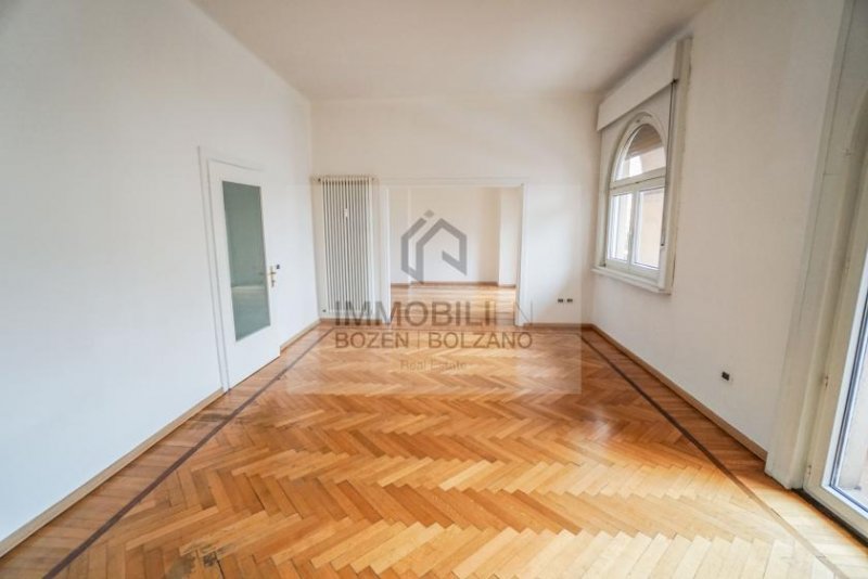 Bozen Große Wohnung im Zentrum zu vermieten Wohnung mieten