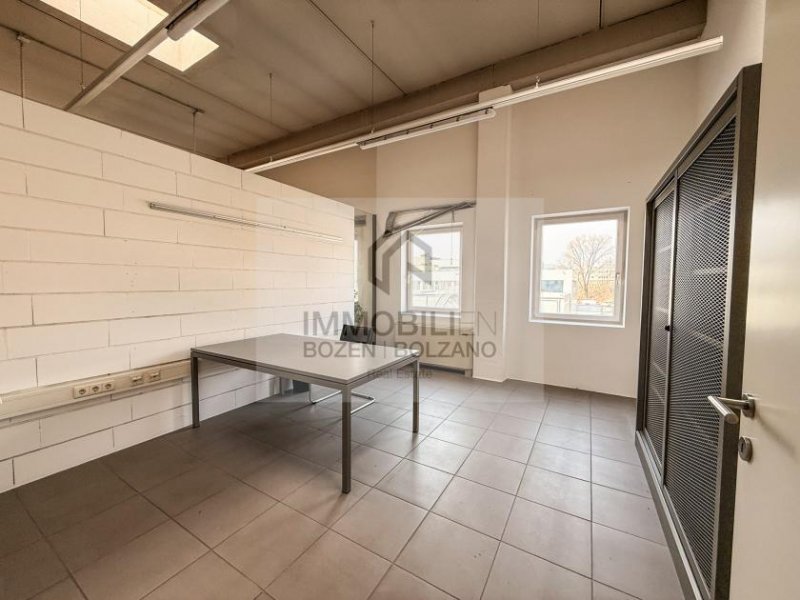 Bozen Großes Büro in Bozen Süd zu vermieten Gewerbe mieten