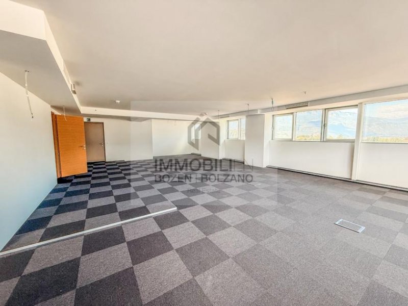 Bozen Großes Büro in Bozen Süd zu vermieten Gewerbe mieten