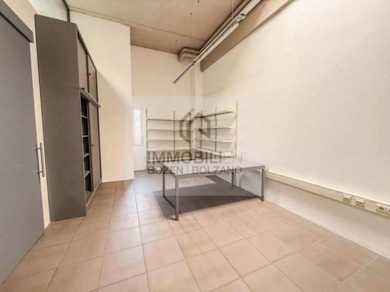 Bozen Großes Büro in Bozen Süd zu vermieten Gewerbe mieten