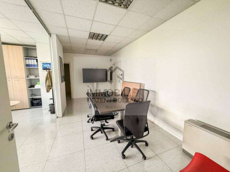 Bozen Großes Büro in Bozen Süd zu vermieten Gewerbe mieten
