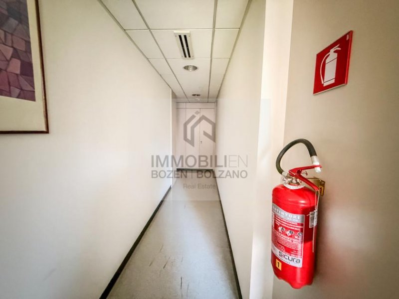 Bozen Großes Büro in toller Lage in Bozen, Gries zu vermieten Gewerbe mieten