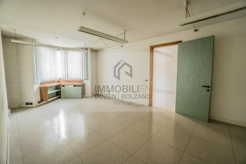Bozen Großes Büro in toller Lage in Gries zu vermieten Gewerbe mieten