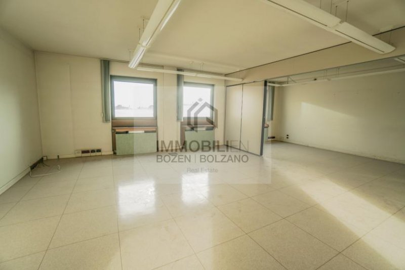Bozen Großzügiges Büro in Gries zu vermieten Gewerbe mieten